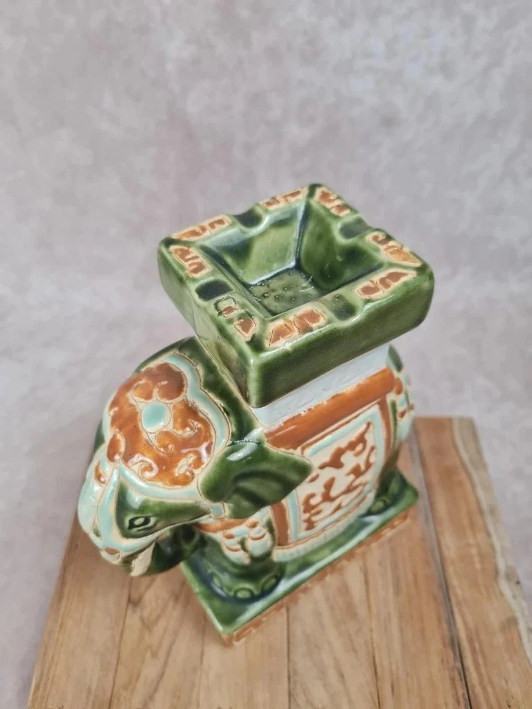 🐘 Groene en oker geëmailleerde keramische olifant asbak - vintage Aziatische stijl – photo 2